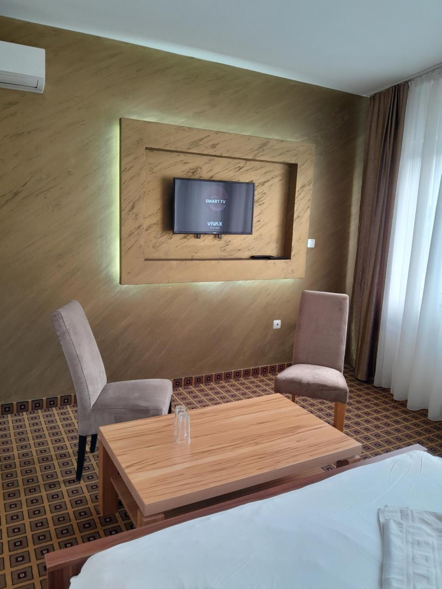 Hotel Victoria Lukavica Εξωτερικό φωτογραφία