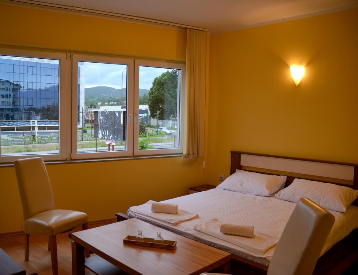 Hotel Victoria Lukavica Εξωτερικό φωτογραφία