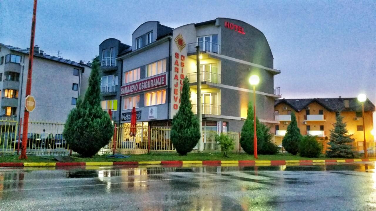 Hotel Victoria Lukavica Εξωτερικό φωτογραφία
