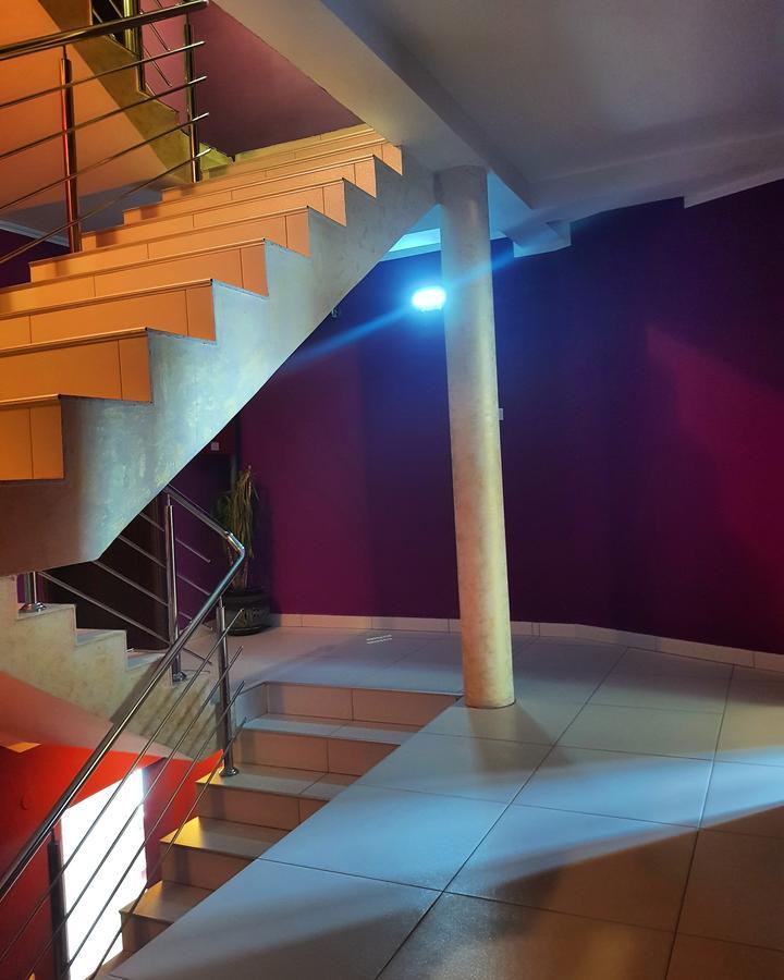 Hotel Victoria Lukavica Εξωτερικό φωτογραφία